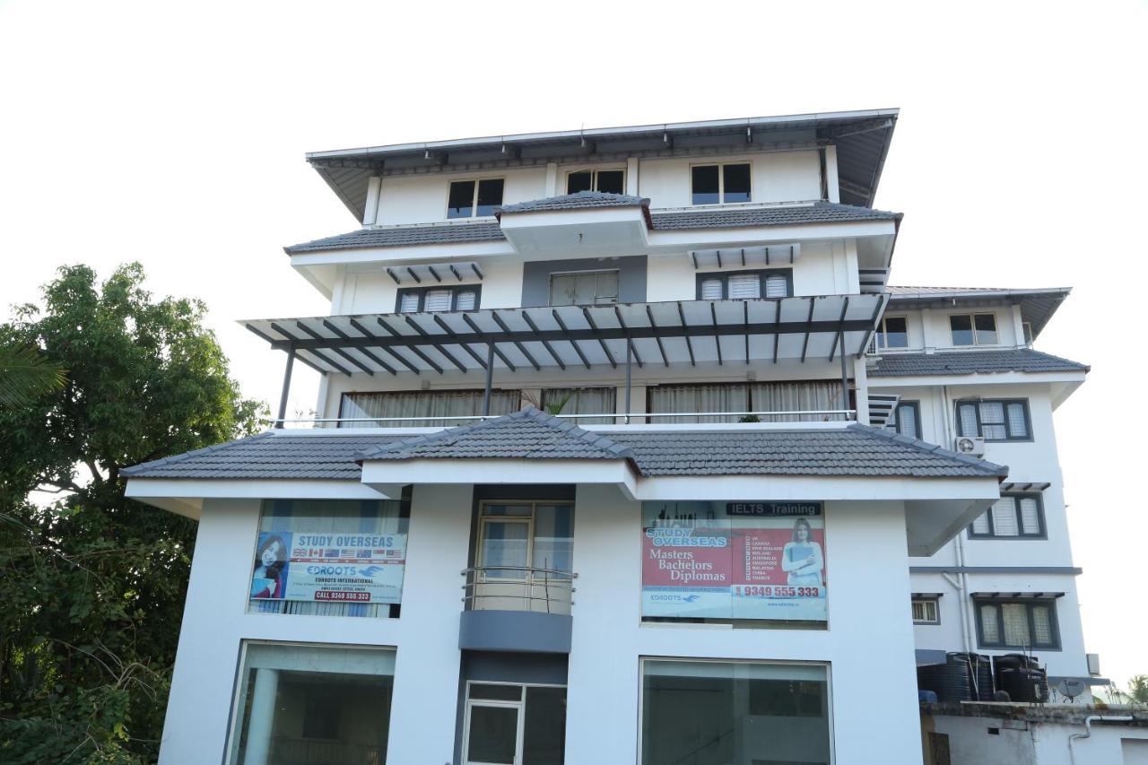 Hazmi Inn Perintalmanna エクステリア 写真