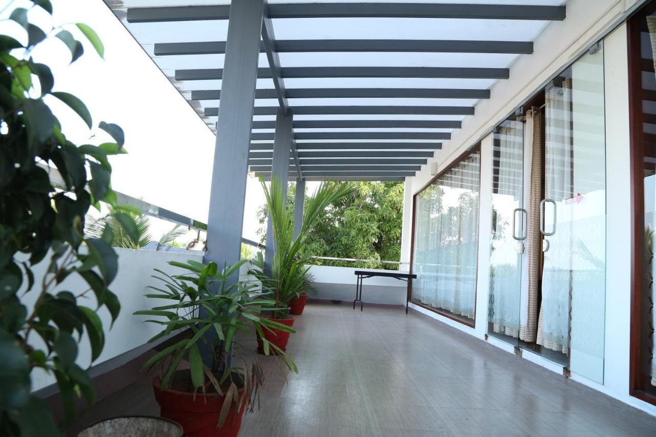 Hazmi Inn Perintalmanna エクステリア 写真